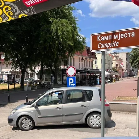 Celikovic Apartament *