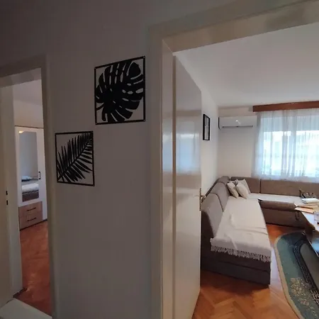 Celikovic Centar Samca, Parking, Balkon, Wifi