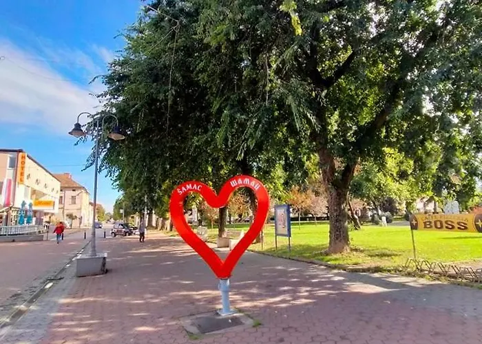 Celikovic Centar Samca, Parking, Balkon, Wifi דירה *