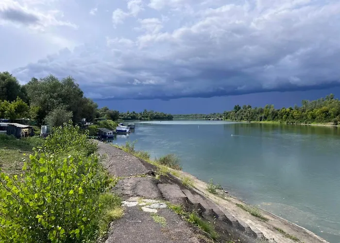 דירה Celikovic Centar Samca, Parking, Balkon, Wifi Bosanski Samac